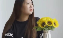 娱乐吃瓜酱女大学生毕业,娱乐吃瓜酱的青春回忆录
